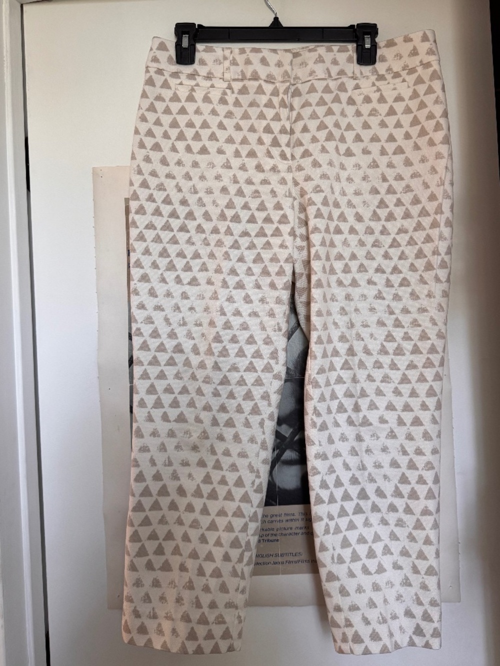 LOFT Julie Riviera Ivory Beige Geometric Triangle Cropped Pants